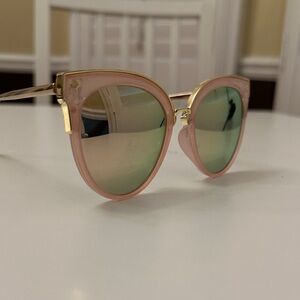 Cyxus Oversized Sunglasses for Women Fashion Cat Eyes Eyewear Polarized Lenses